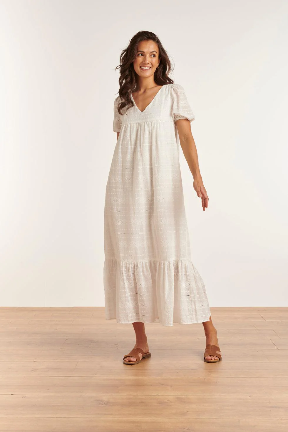 23357-000 Te Zomerjurk Met V-Halskorte Pof Mouwen Van 100% Katoen | White - Image 3