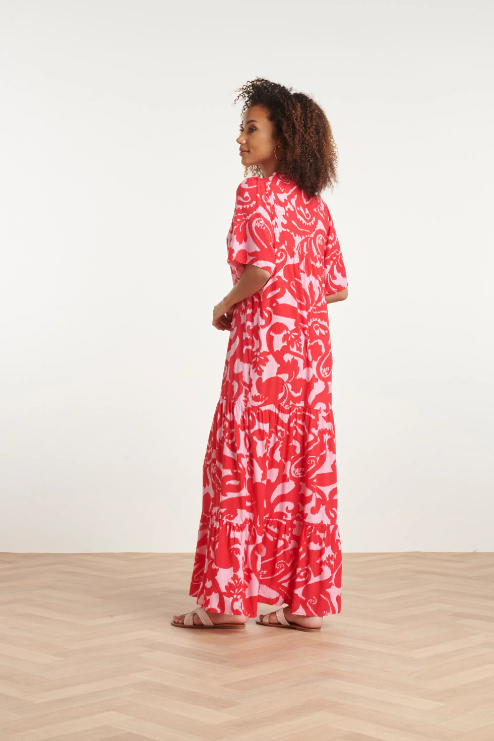 24005 Bloemen Barok Maxi Jurk | Pink - Red - Image 5