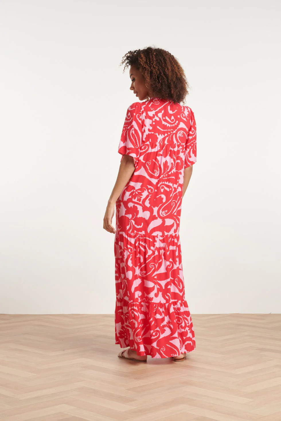 24005 Bloemen Barok Maxi Jurk | Pink - Red - Image 6