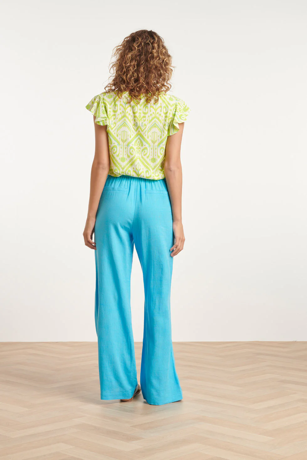 24037 Flowy Lime Zomertop | White - Lime - Image 6