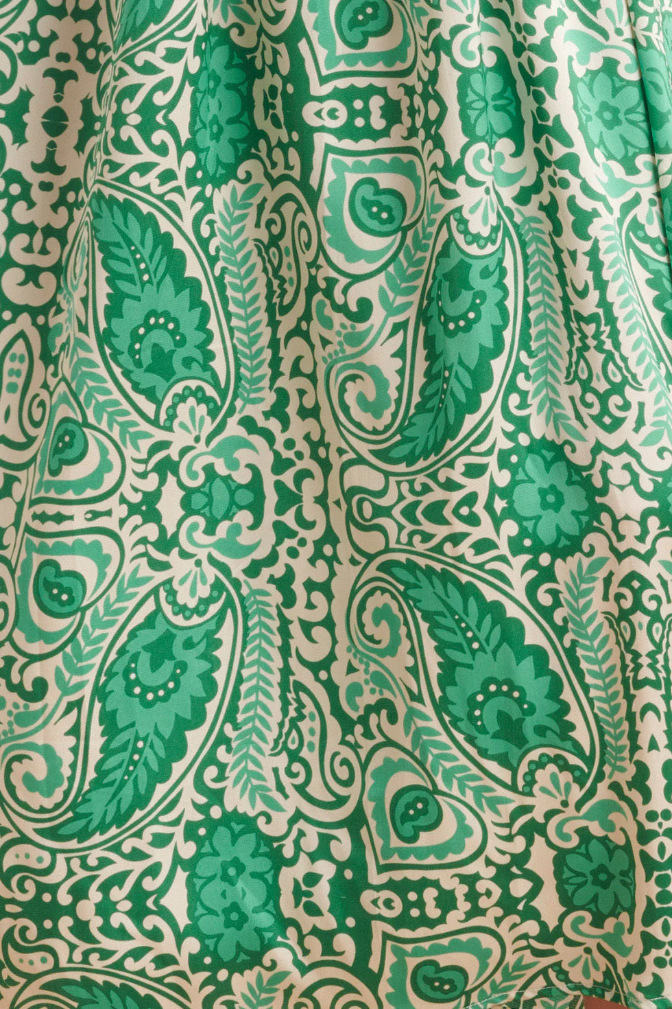 24040 Satijnachtige Maxi Jurk | Off White - Green - Image 8