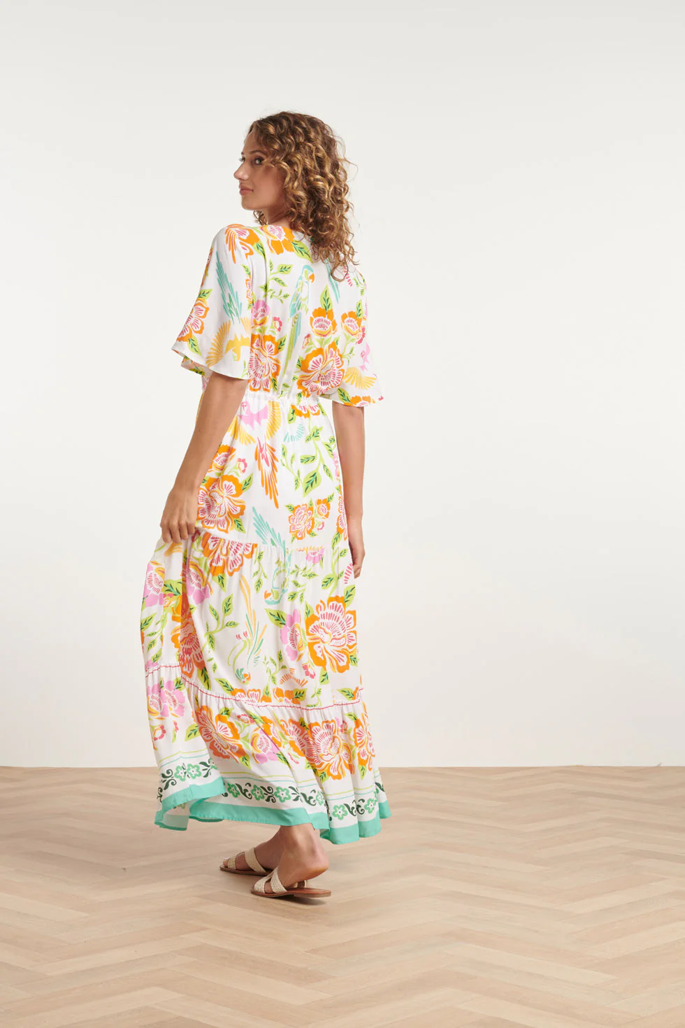 24061 Zomer Maxi Jurk Met Bloemenprint | White - Muticolour - Image 5