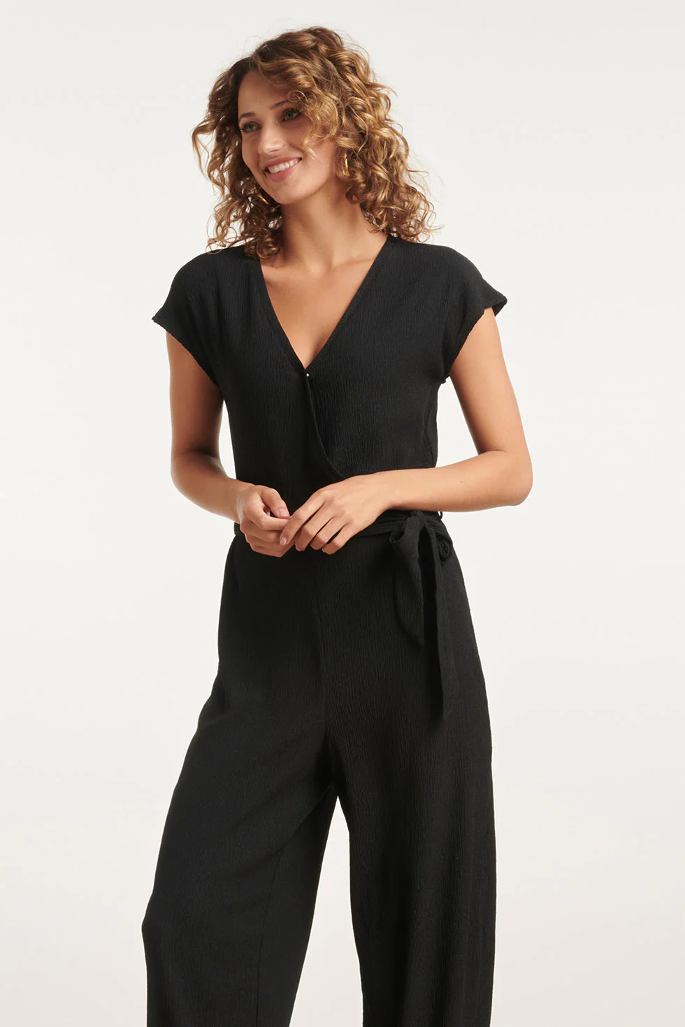 24083 Lange Aansluitende Jumpsuit | Black - Image 3