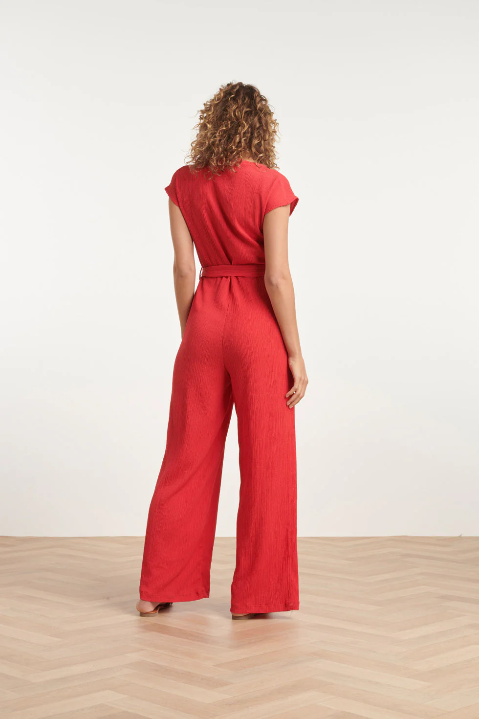 24083 Lange Aansluitende Jumpsuit | Red - Image 6