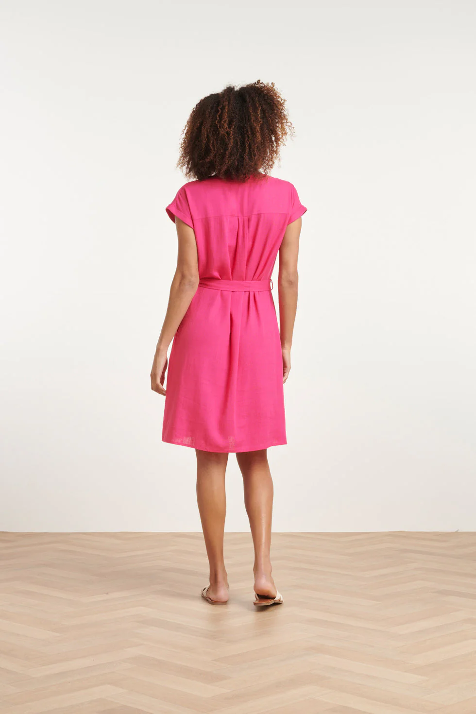 24087 Losvallende Linnen Jurk Met V-Halsriemfuchsia | Fuchsia - Image 6