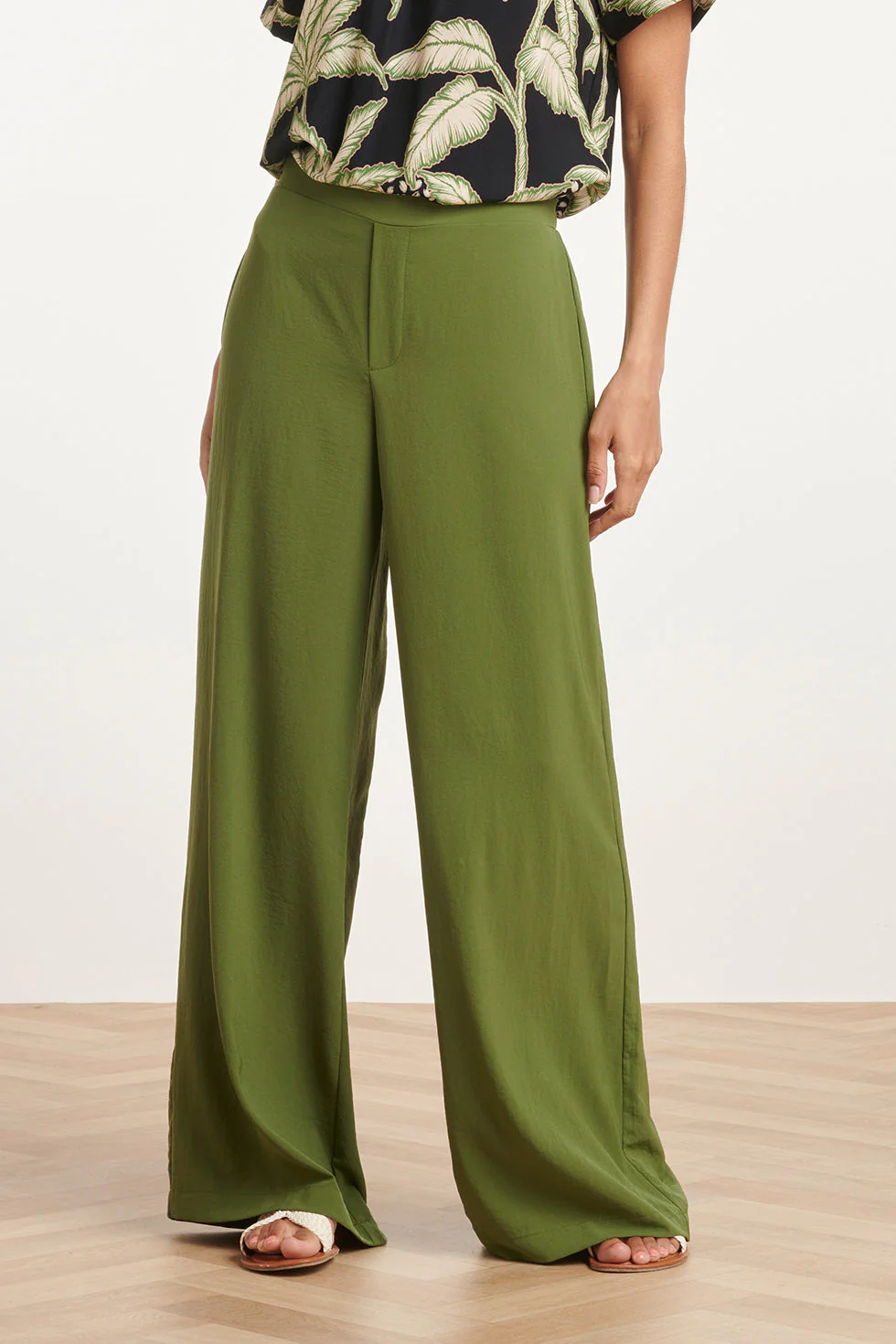 24088 Losvallende Wijde Broek Met Elastische Achterkantwarm Mos | Army - Image 3