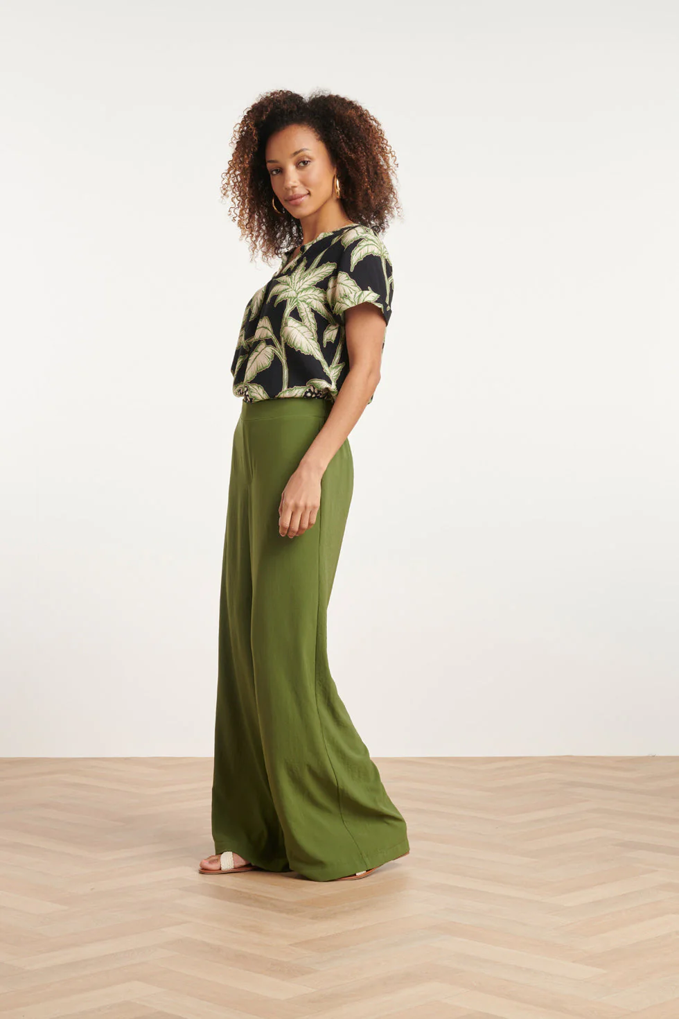 24088 Losvallende Wijde Broek Met Elastische Achterkantwarm Mos | Army - Image 5