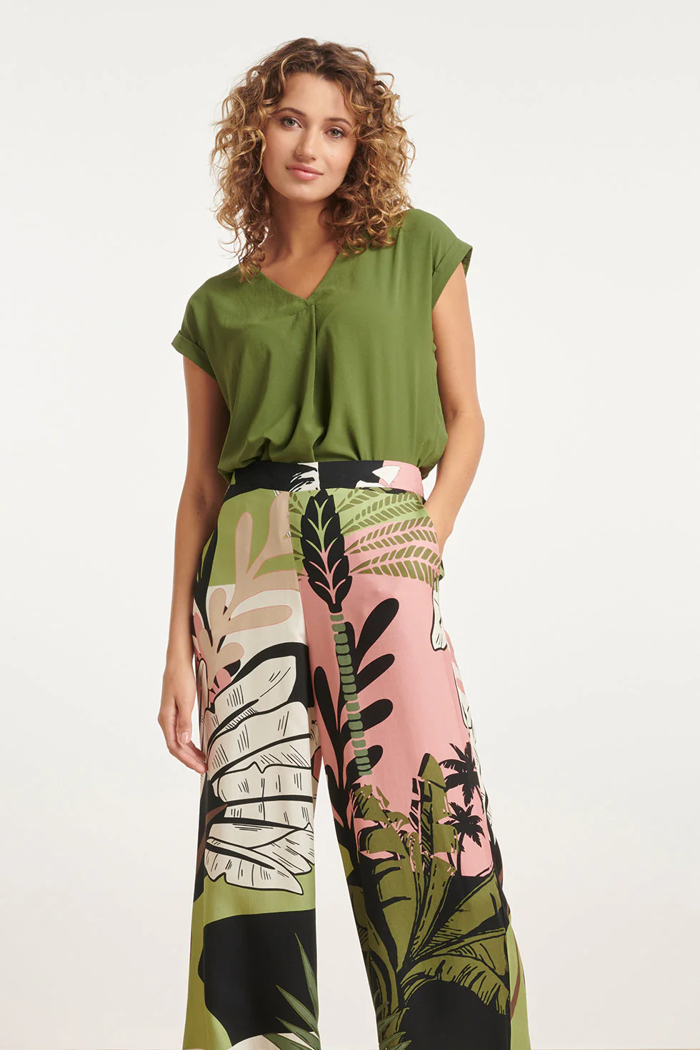 24089 Eenvoudige Losvallende Elegante Topwarm Mos | Army