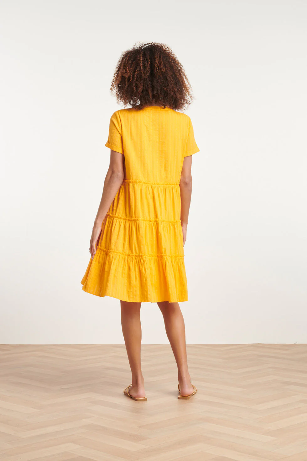 24105 Zomerjurkwarm Zonnig Met Kantdetails | Light Orange - Image 6