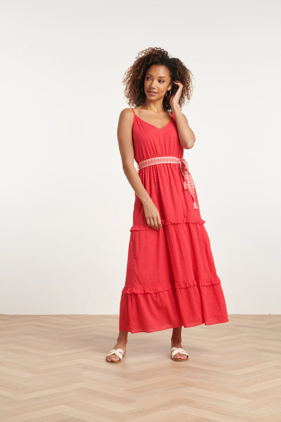 24132  Katoenen Dobby Maxi Jurk Met Spaghettibandjes | Red - Image 3