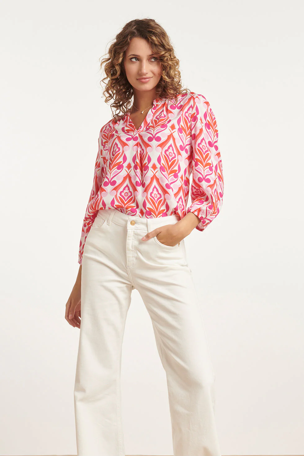24160 Top Met Ornamentprintverschillende Tinten | White - Muticolour