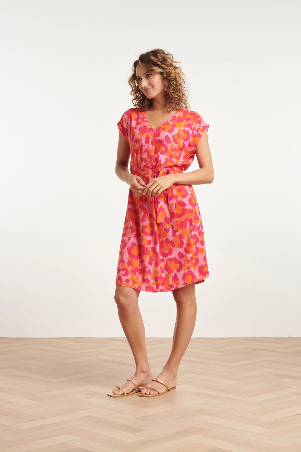 24161 Klassieke Jurk Met Gedurfd Cheetah Patroonfuchsia | Pink - Muticolour - Image 3