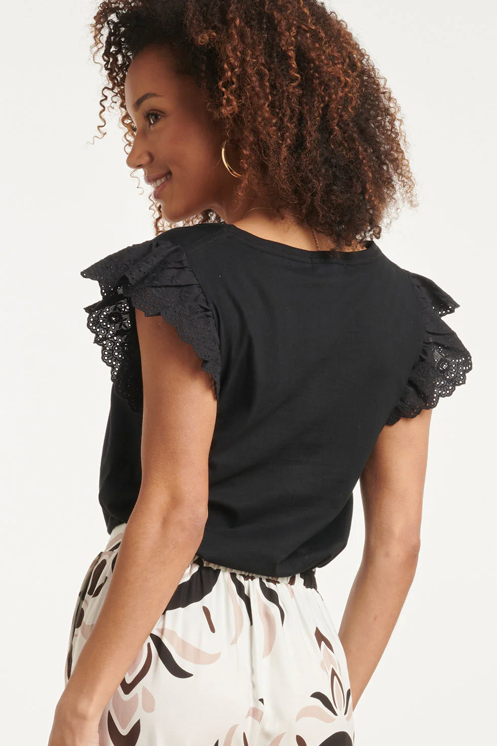 24170 Basic Top Met Brie Anglaise | Black - Image 5