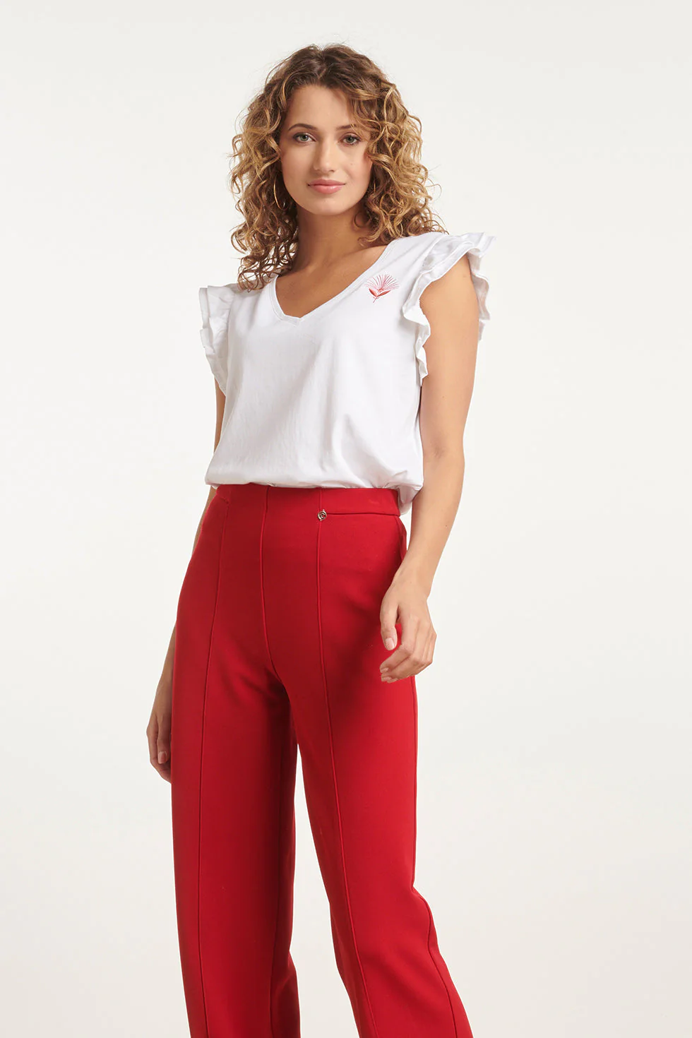 24172 Te Top Met Speelse Ruchesbloemenborduursel | White - Pink - Image 4