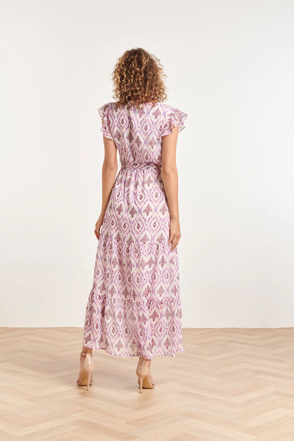 24324 Maxi Wikkelstijl Jurk Met Vrouwelijke Aztekenprint | White - Purple - Image 6