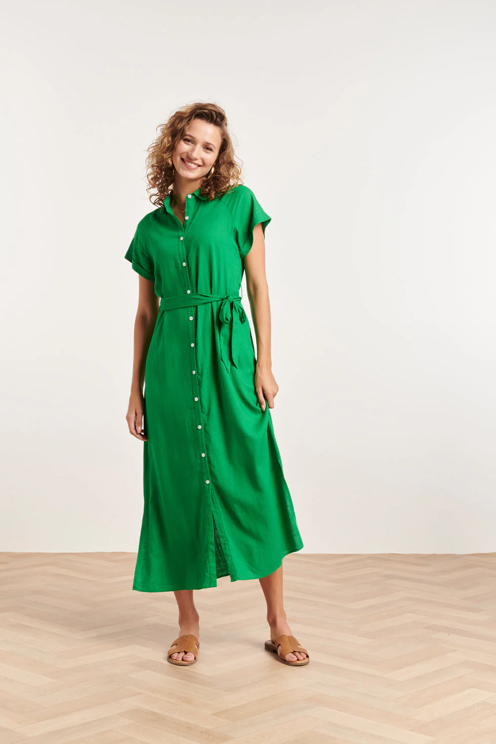 24348 Ademende Zomer Shirtjurk | Green