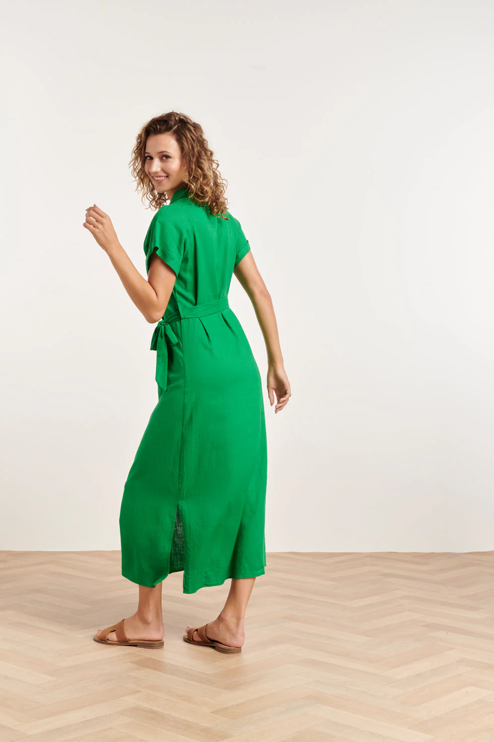 24348 Ademende Zomer Shirtjurk | Green - Image 5
