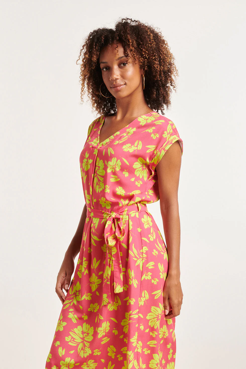 24371 Dames Fuchsia Jurk Met Allover Lime Bloemenprint | Lime - Pink - Image 4