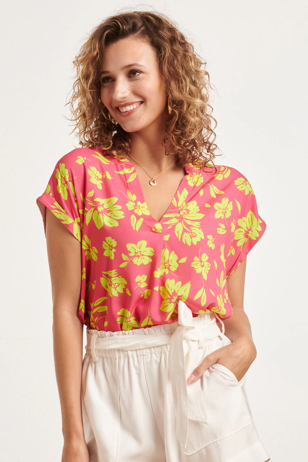 24372 Dames Fuchsia Top Met Allover Lime Bloemenprint | Lime - Pink - Image 4