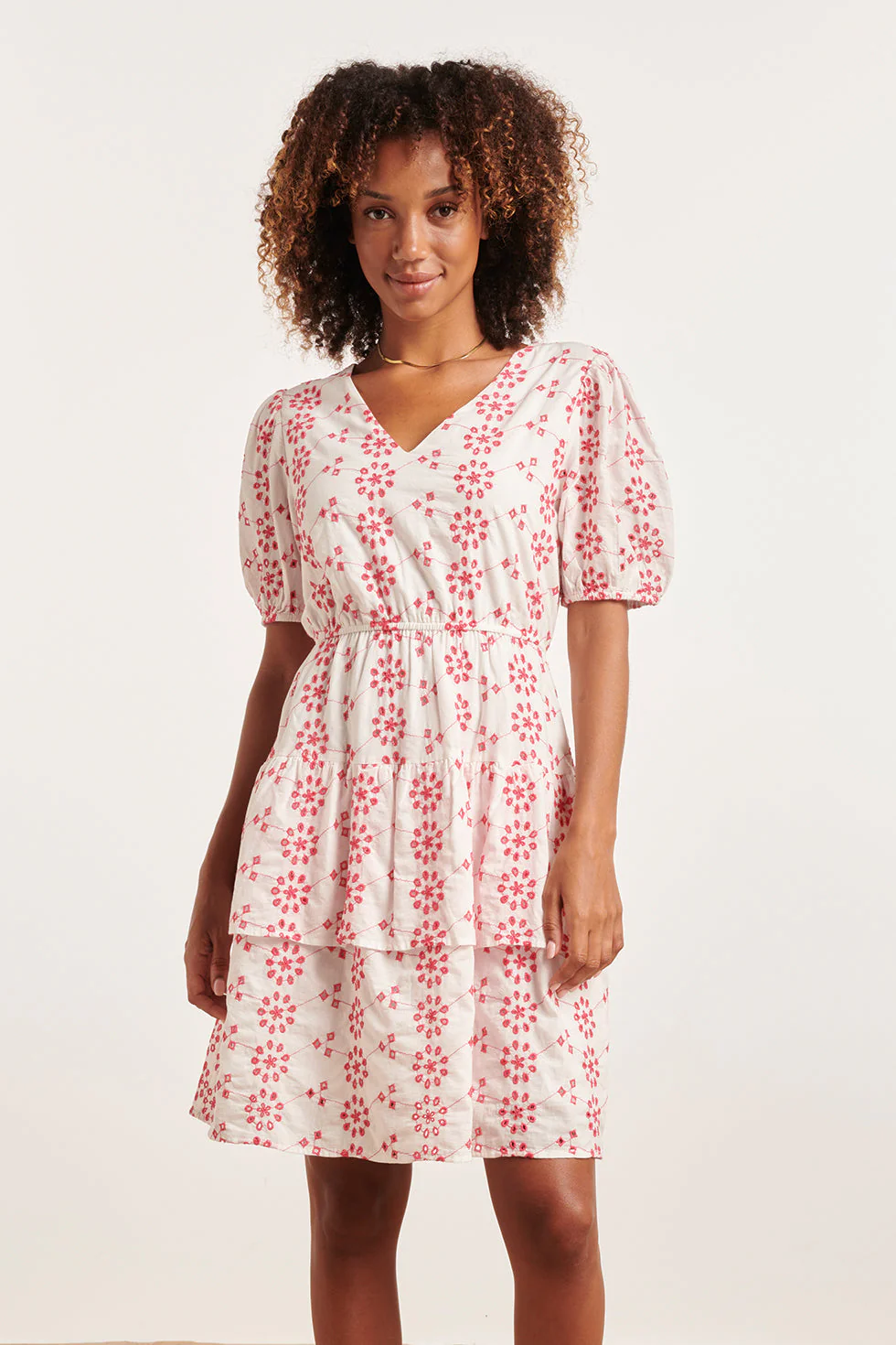 24379 Dames Jurk Met Brie Anglaisfel | White - Fuchsia