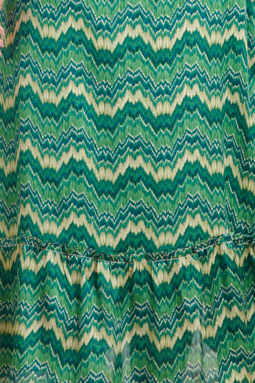 24402  Satijnen Zomerjurk Met Abstracte Print | White - Green - Image 8