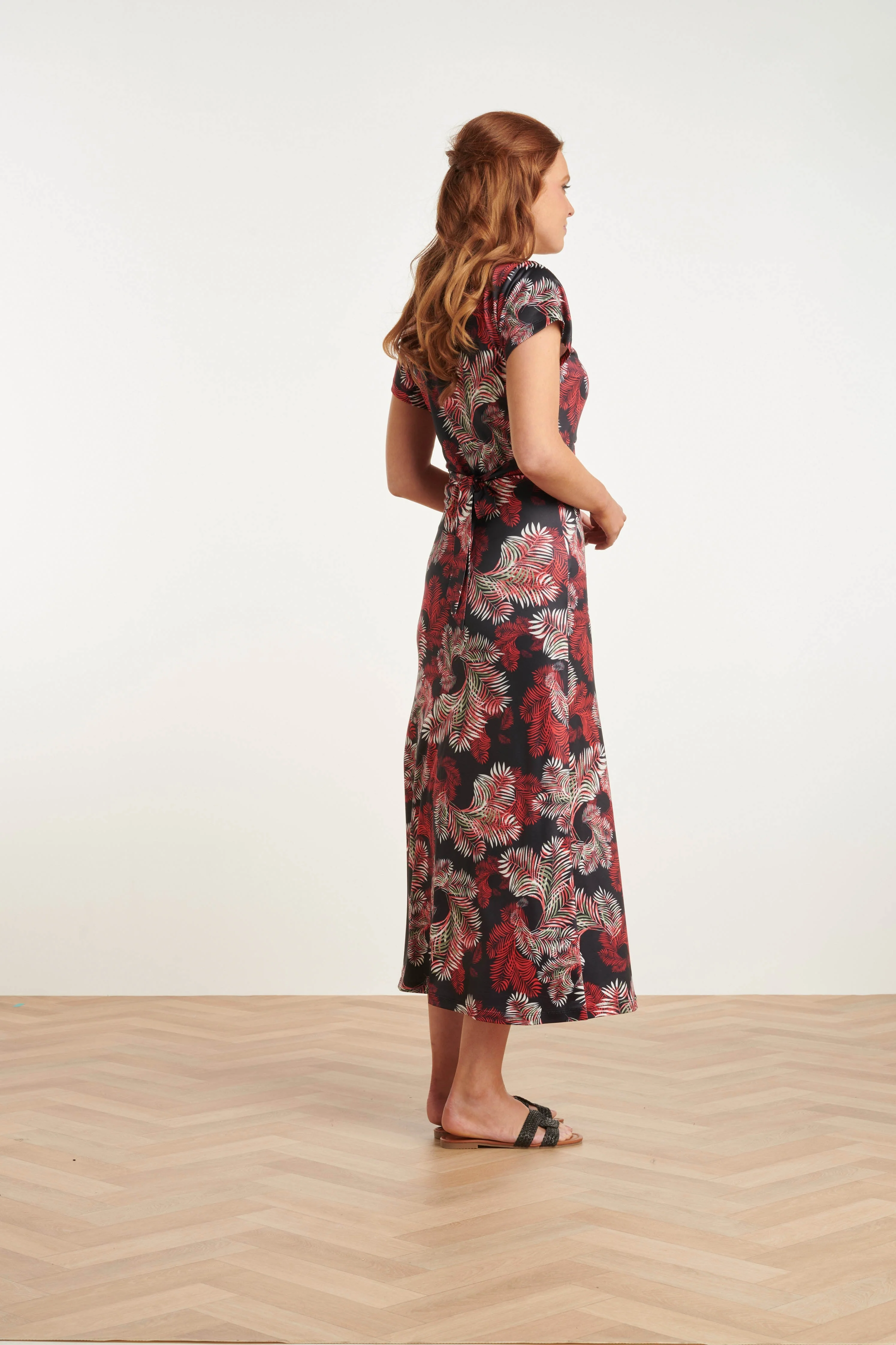 24421 Zomerjurk Met Bladprint - Stretchlicht Aansluitend | Muticolour - Image 5