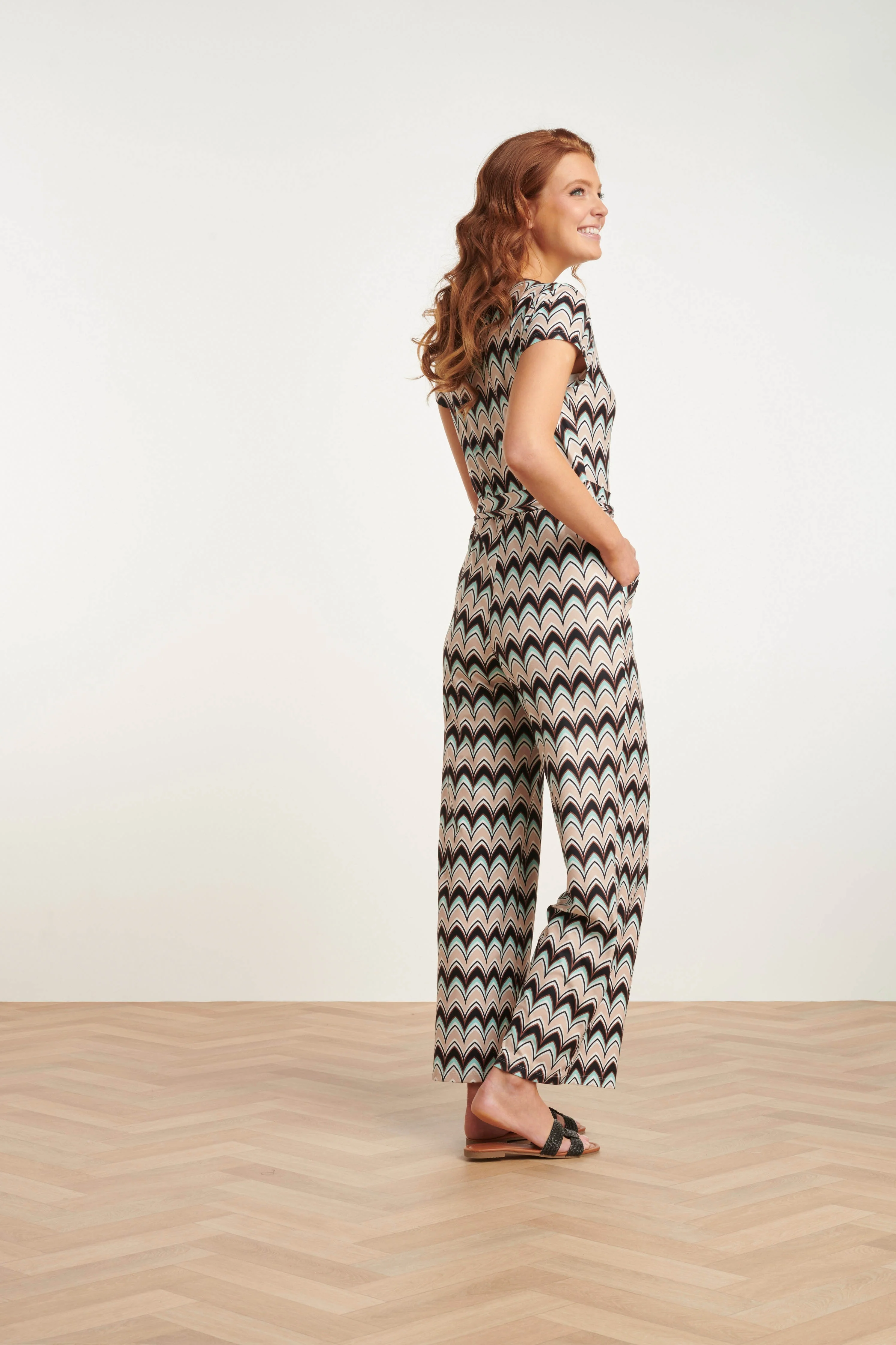 24427 Zachte Stretch Grafische Print Zomer Jumpsuit | Muticolour - Image 5