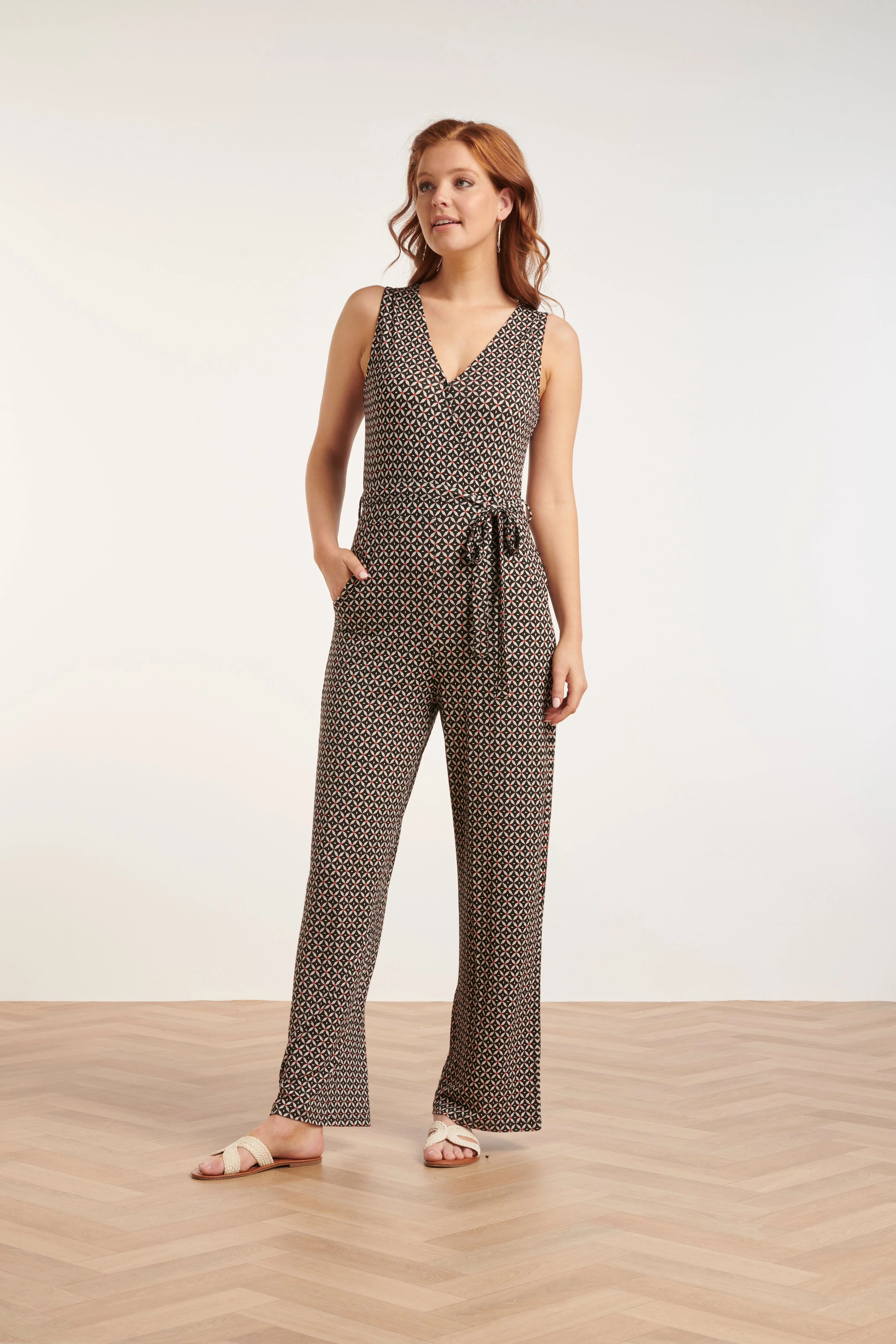 24439 Donkere Grafische Print Jumpsuit | Muticolour - Image 3