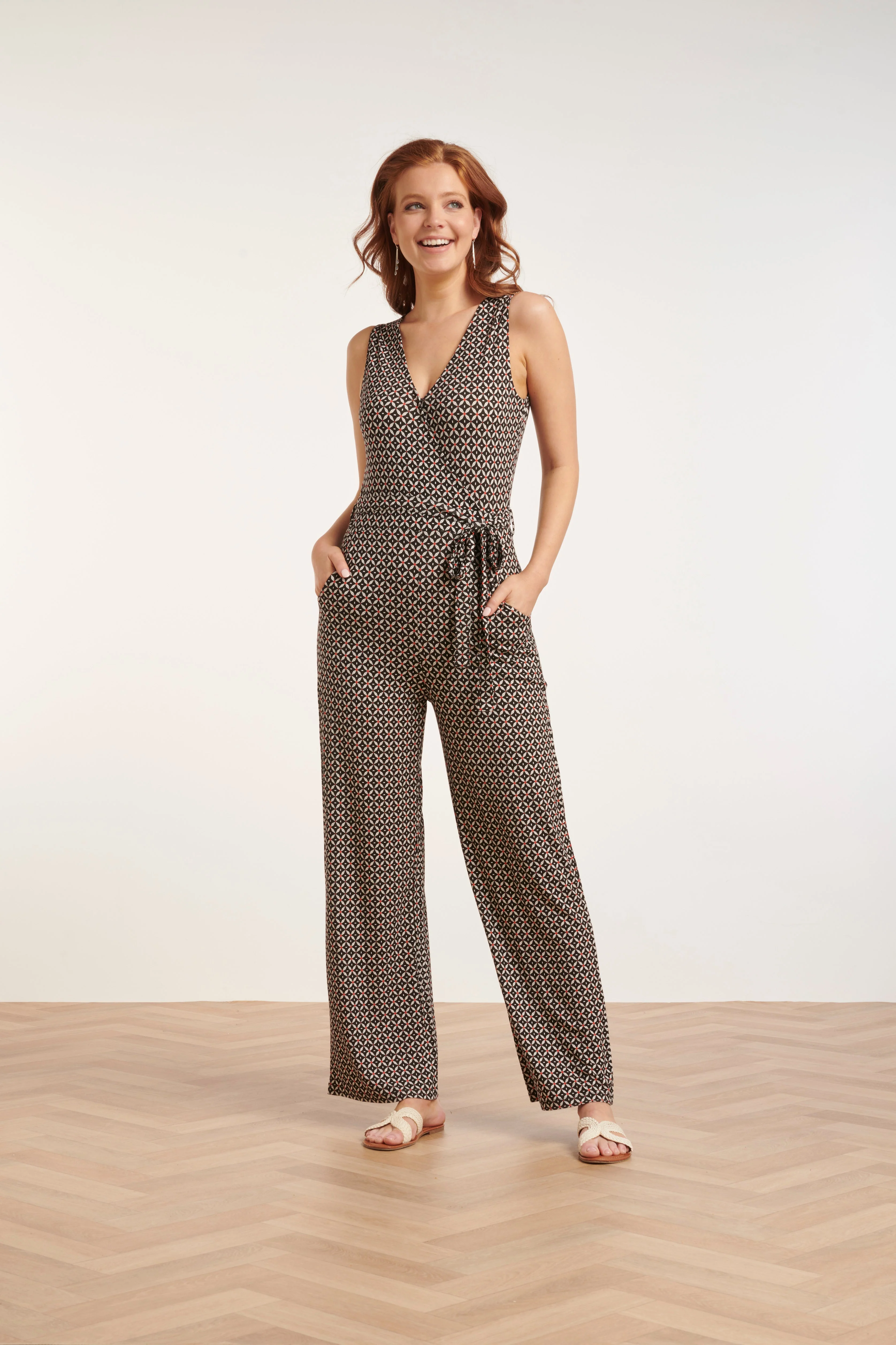 24439 Donkere Grafische Print Jumpsuit | Muticolour - Image 4
