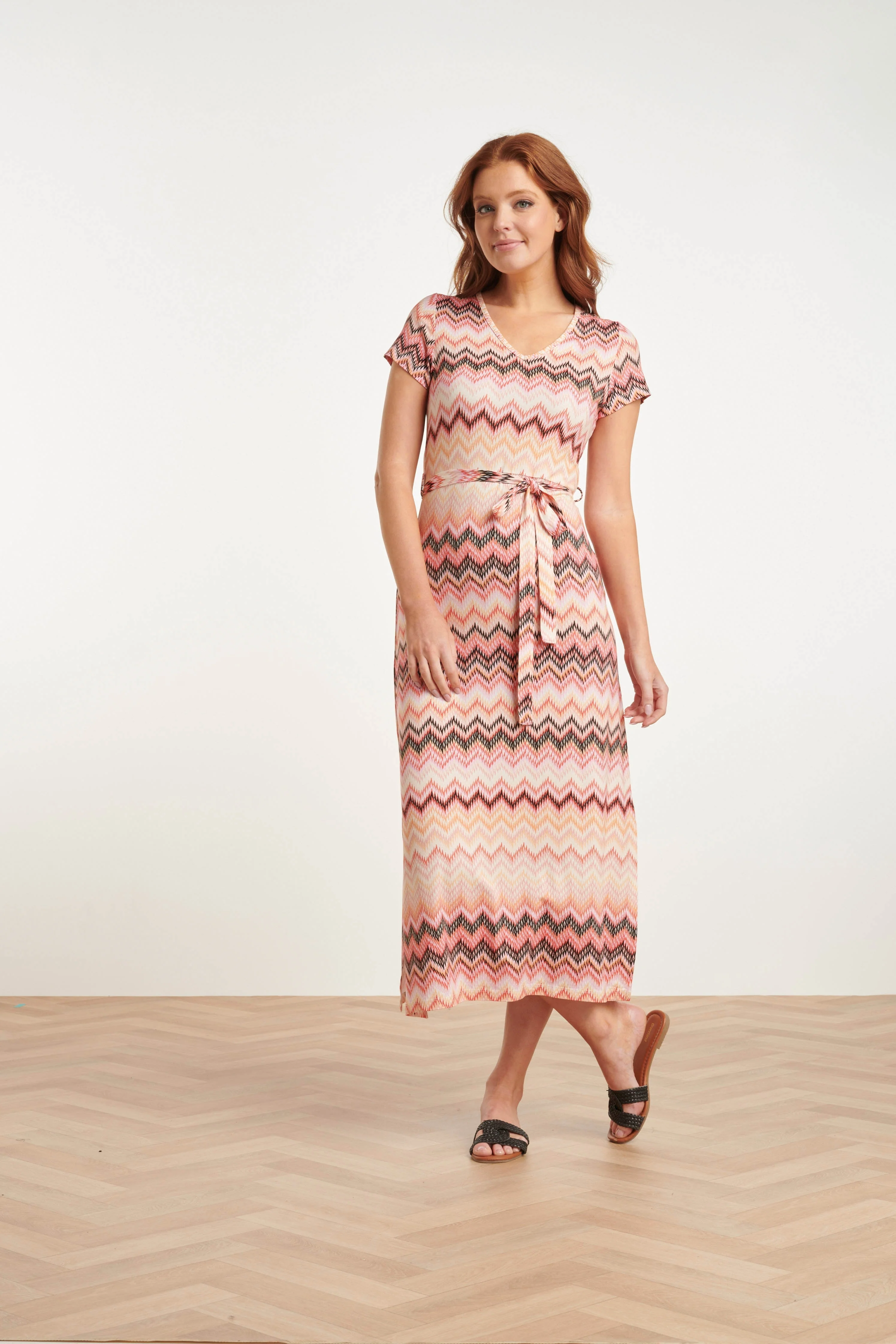 24458 Zigzag Zomerjurk Met Vrolijke En | Muticolour - Image 3
