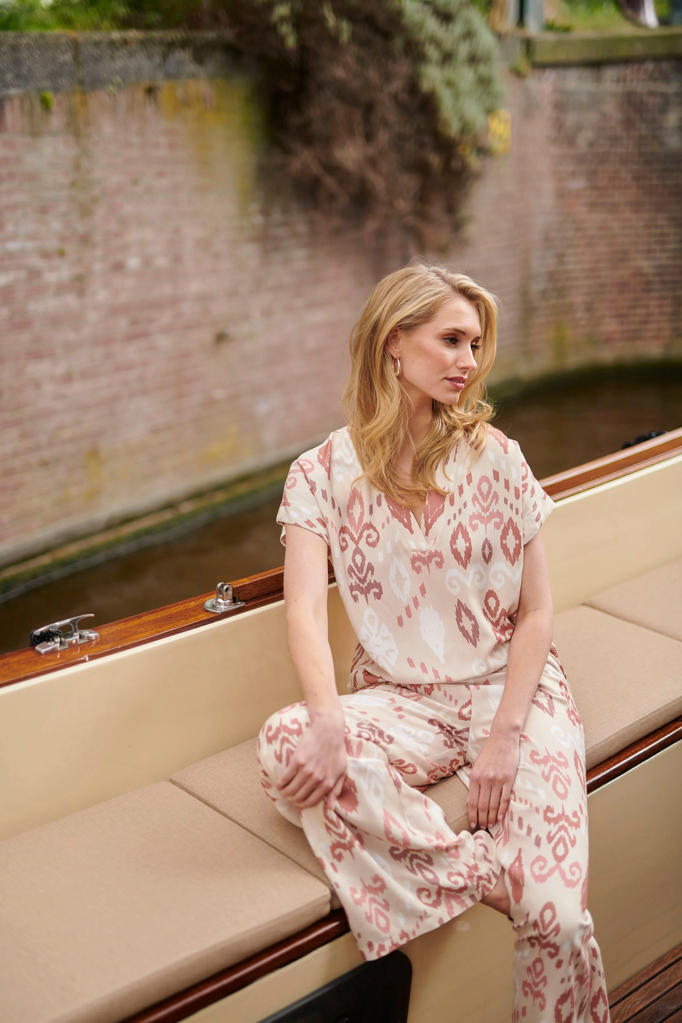 25044 Flowy Aztec Print Broeknude Tinten | Sand - Muticolour - Image 9