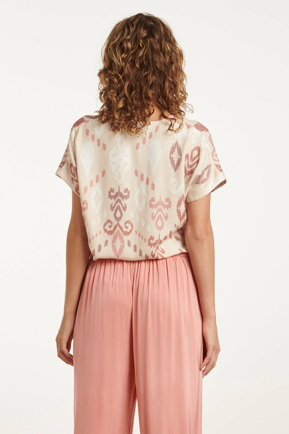 25045 V-Hals Paneel Top Met Een Groot Aztec Print-Nude Tinten | Sand - Muticolour - Image 6