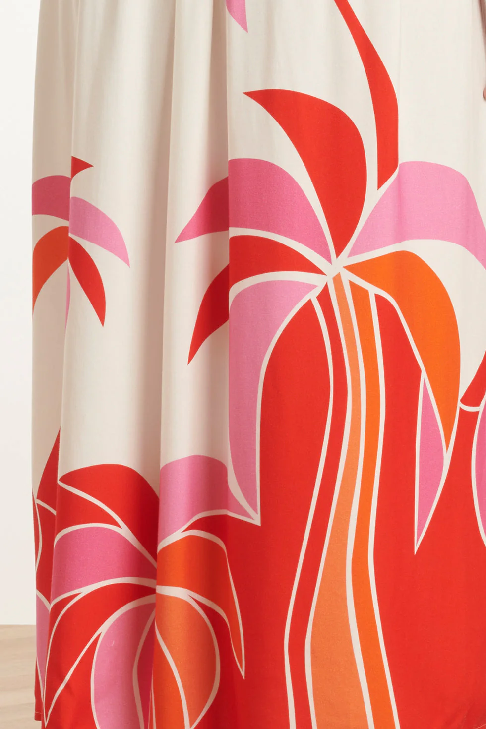 25058 Off White Flowy Maxi Jurk Met Helder  Palm Print | Red - Muticolour - Image 8