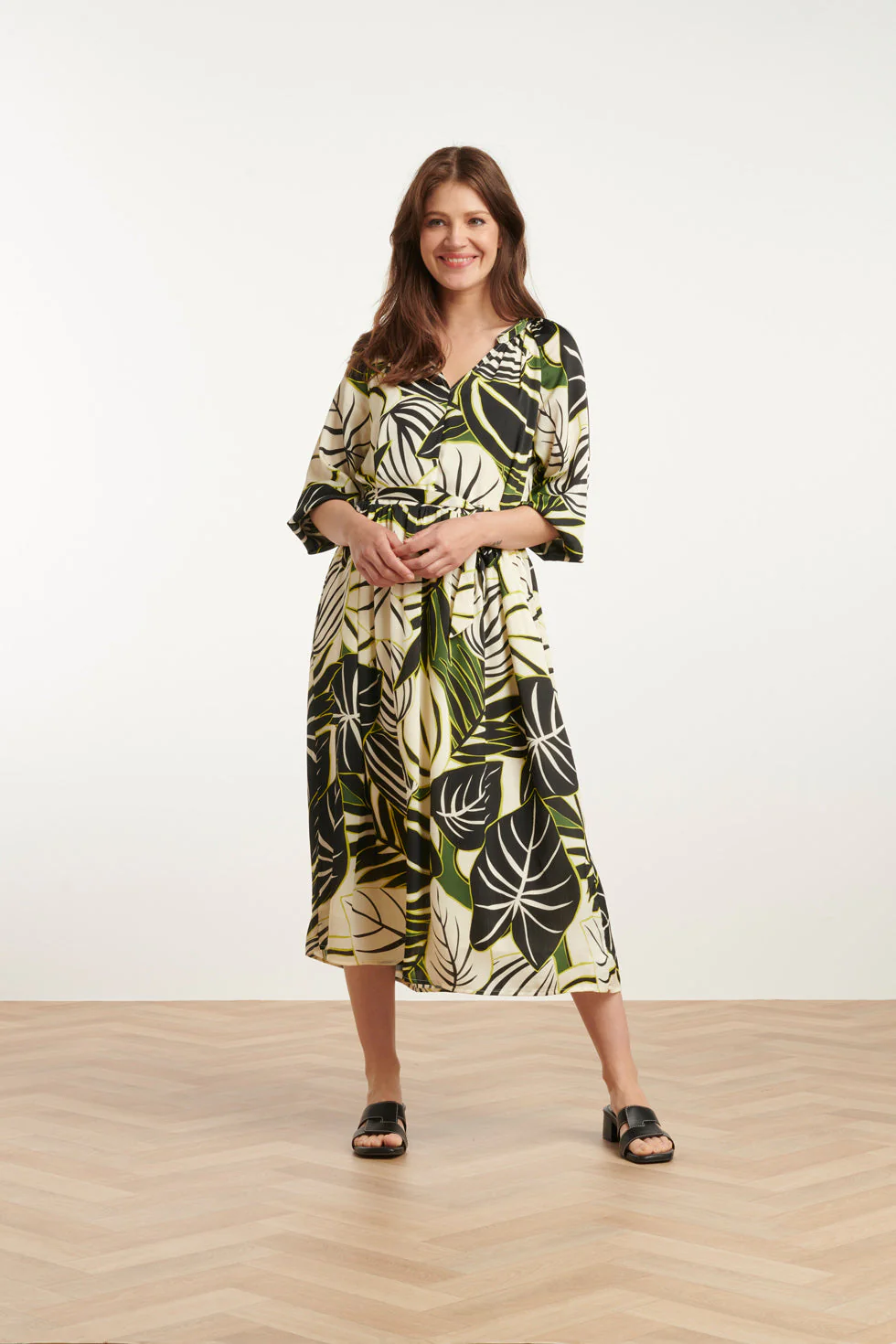 25070 Leaf Print Chiffon Midi Jurk | Green - Muticolour