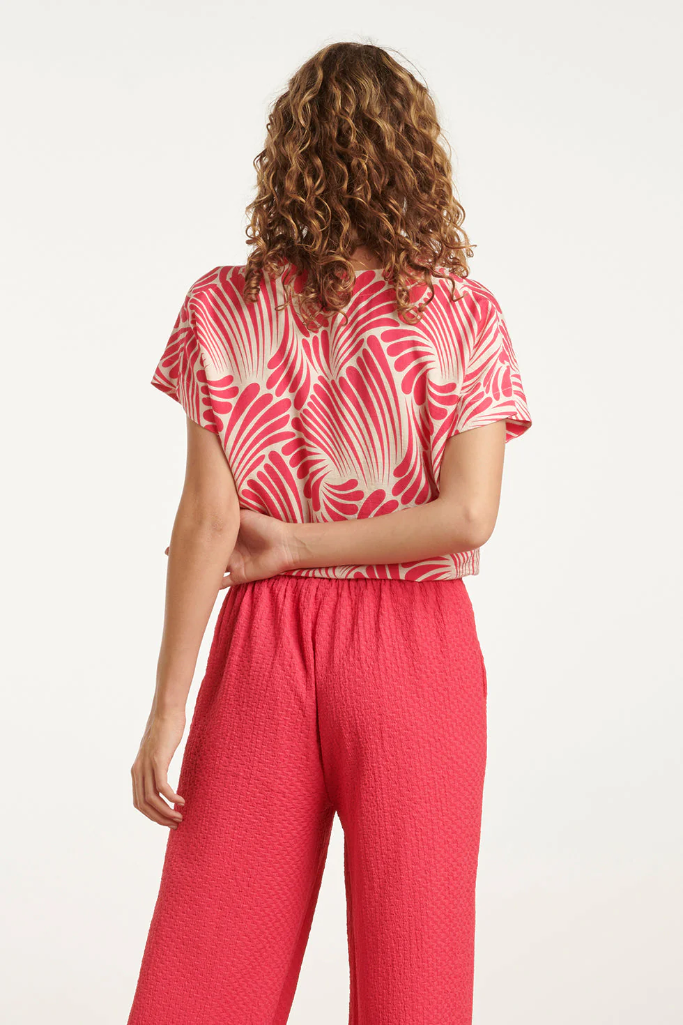 25073 Top Met Grafisch Print | Pink - White - Image 6