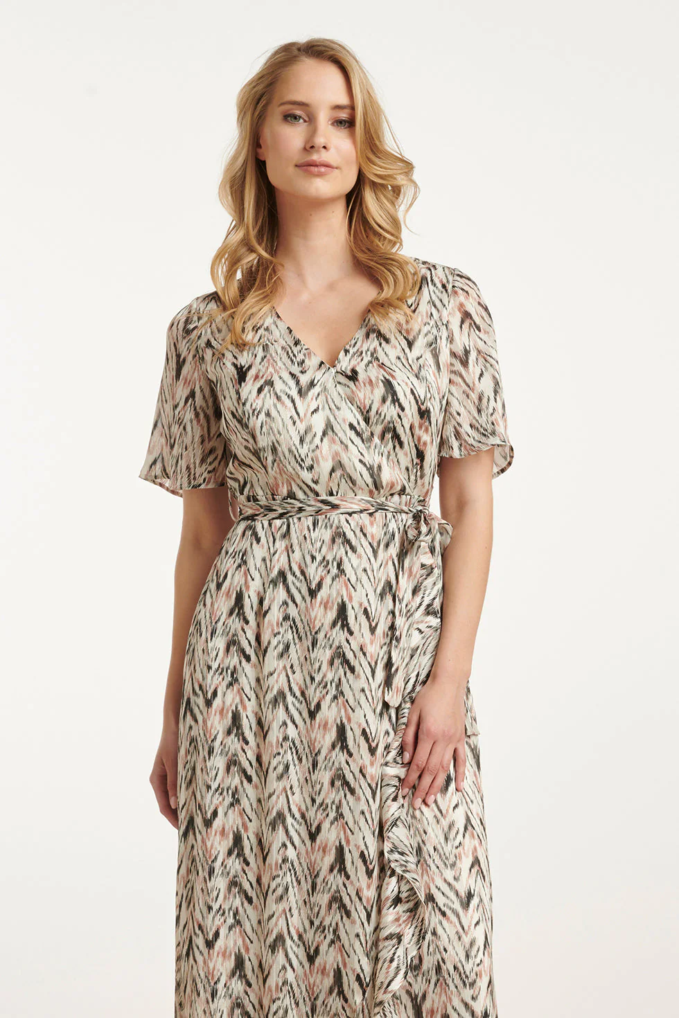 25078 Chiffon Overlap Maxi Jurk Met , Graphic Print | Off White - Muticolour - Image 3