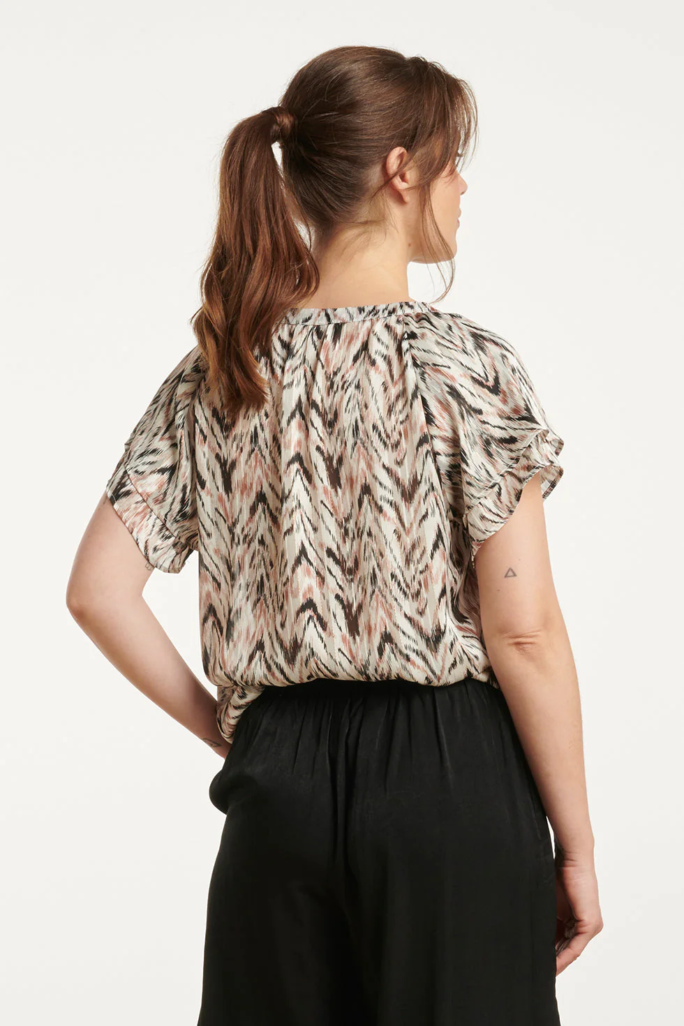 25079 Chiffon Top Met Grafisch Zigzag Print, | Off White - Muticolour - Image 5