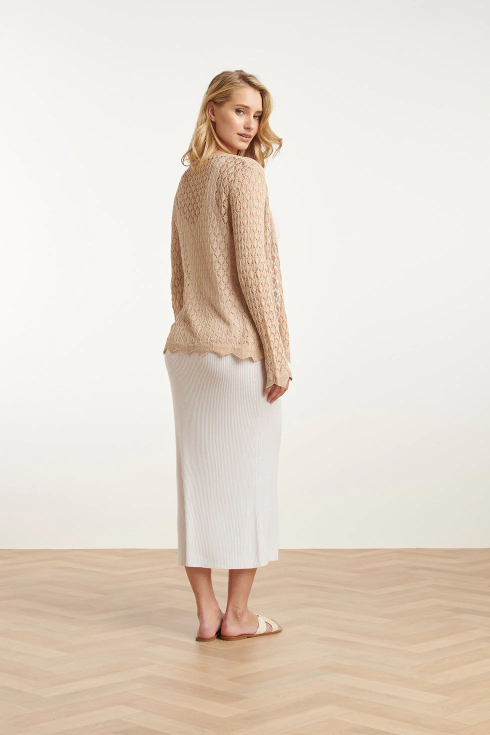 25095 Crochet Gebreide Cardigan | Sand - Image 5