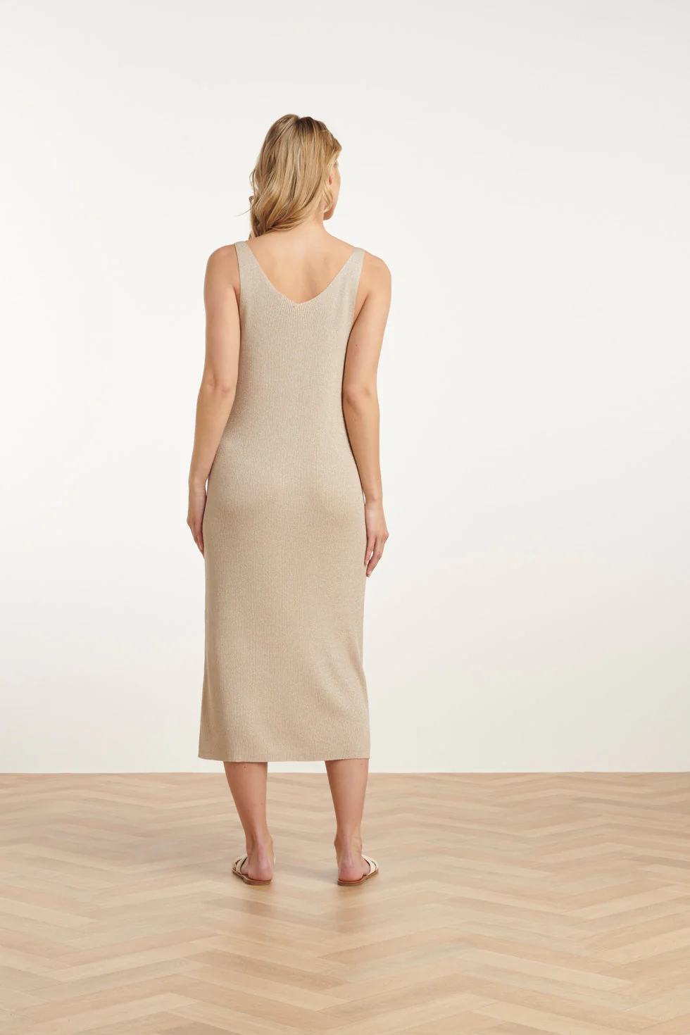 25106 Lurex Gebreide Strappy Midi-Jurk | Sand - Image 6