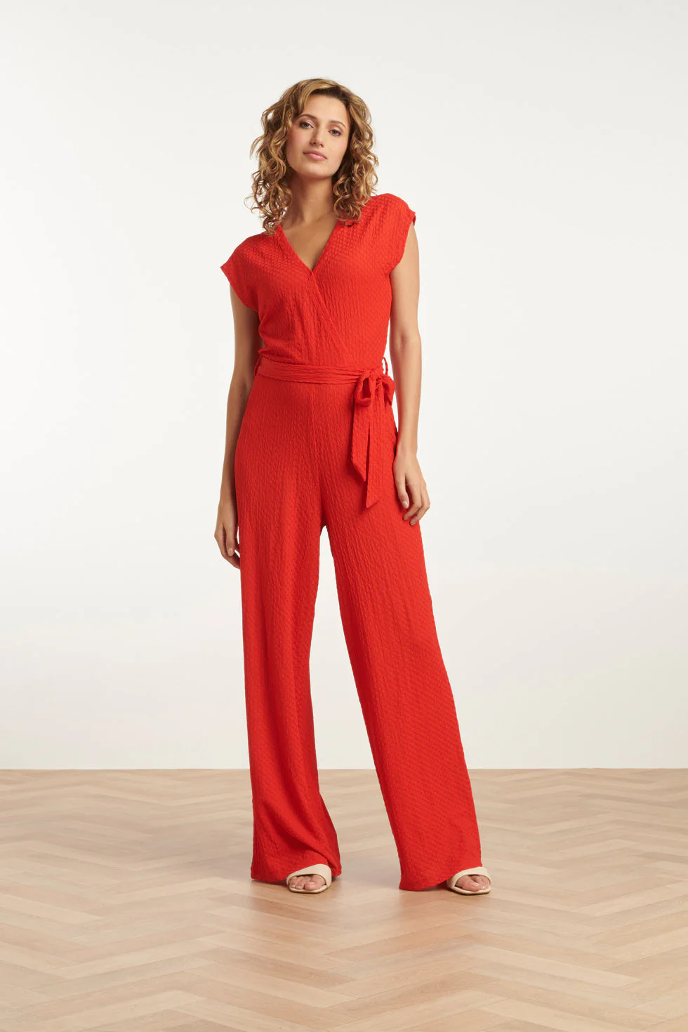 25116 Stretchy Crinkle Jumpsuit | Red - Image 3