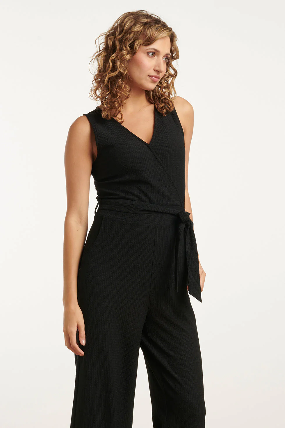 25119 E Stretchy Crinkle Jumpsuit | Black - Image 4