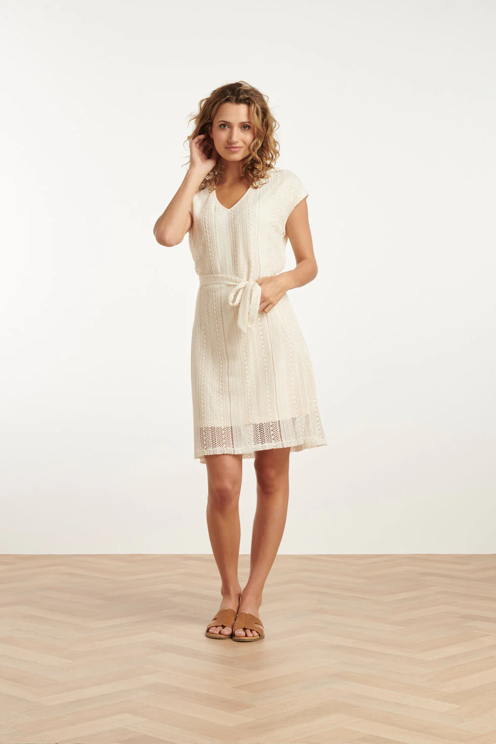 25122 Lace-Achtige Jurk | Off White - Image 3