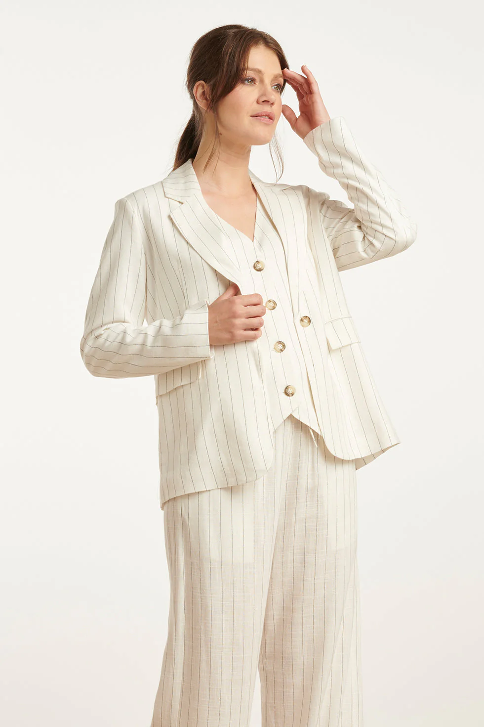 25130 Te Pinstripe Linnen Blazer | White - Black - Image 4