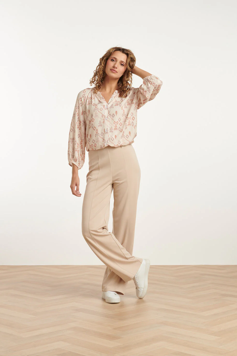25140  Wide Straight Leg Stretch Broek | Sand