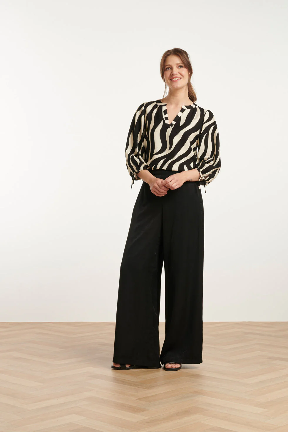 25141 E Rayon Satin Broek | Black
