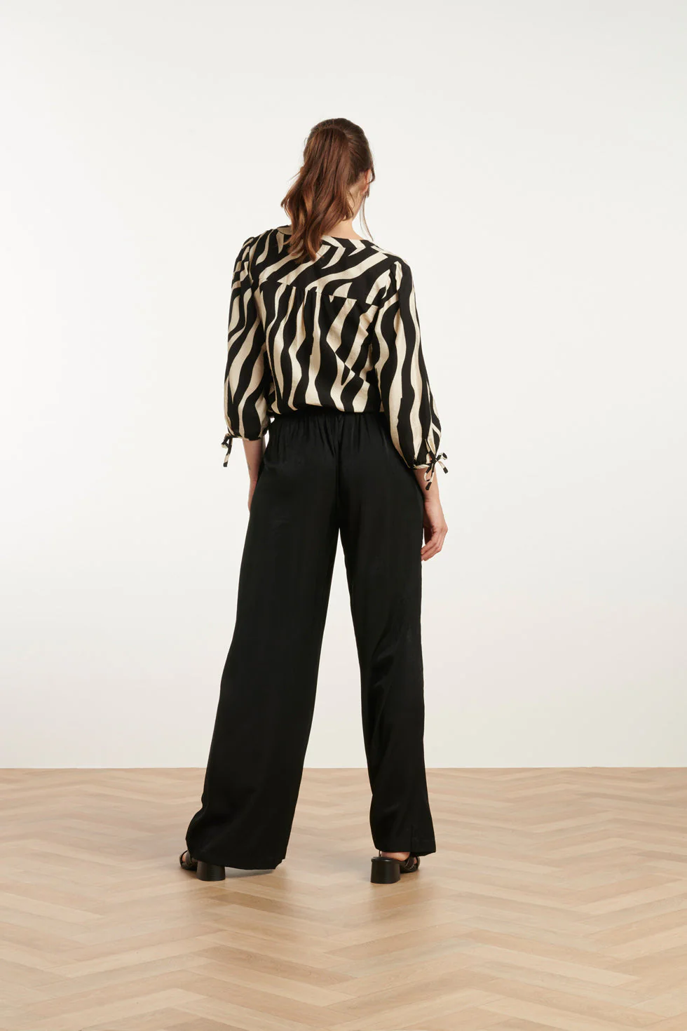 25141 E Rayon Satin Broek | Black - Image 6