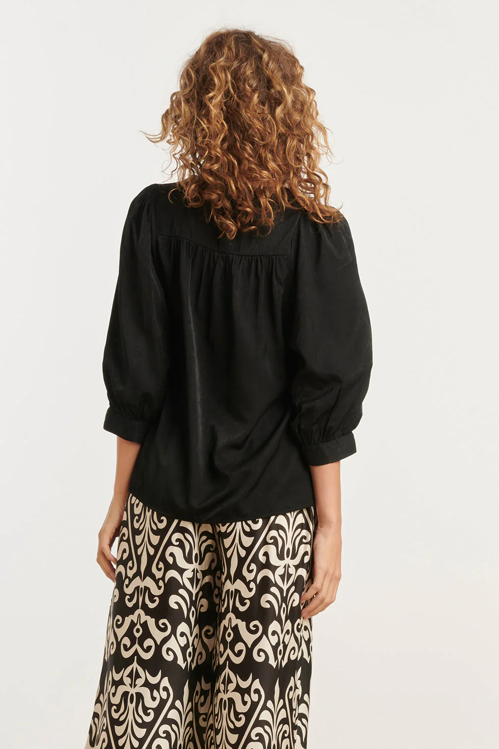 25142 E Rayon Satijnen Blouse | Black - Image 6