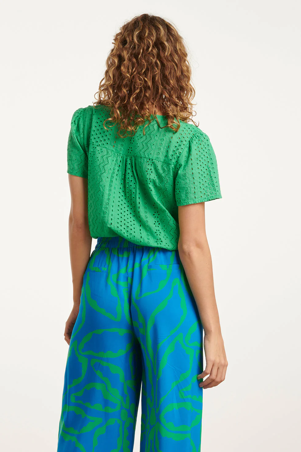 25147 Fel Brie Anglaise Blouse | Green - Image 6