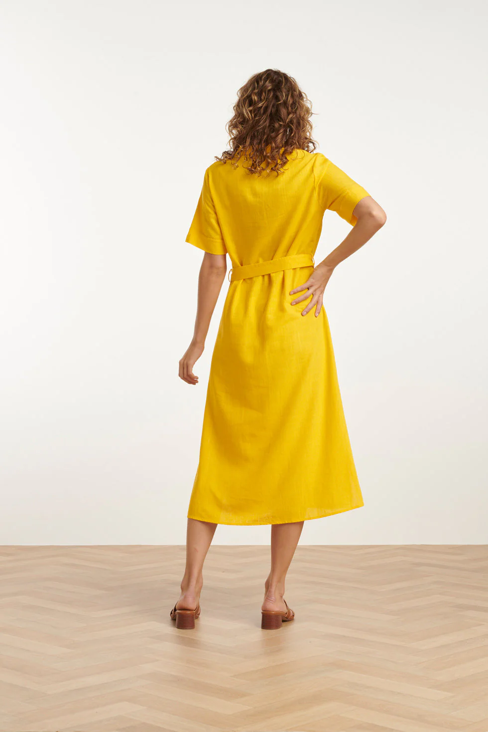 25150 Linnen Midi Shirtjurk | Yellow - Image 6