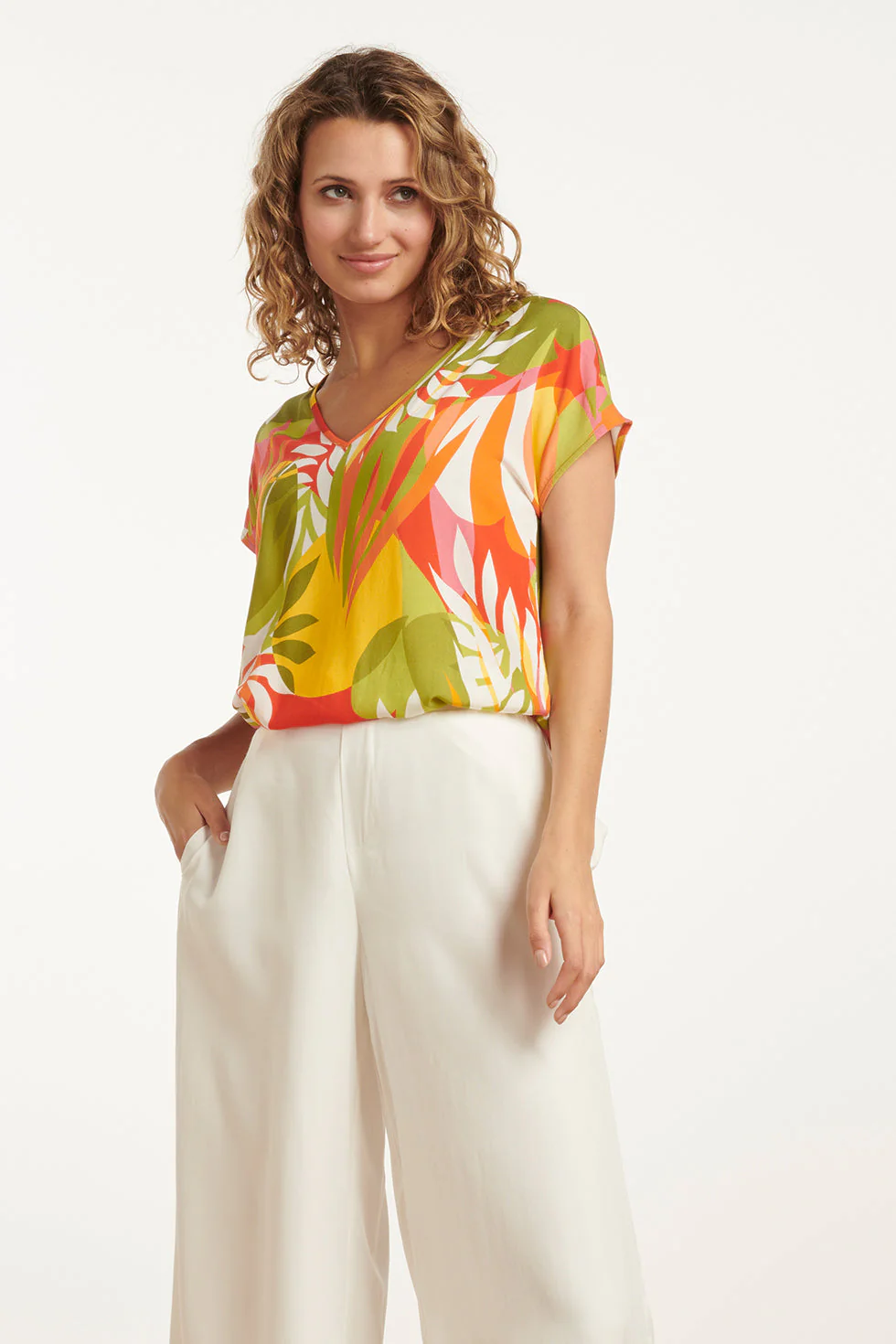 25156 Multicoloured Bladprint Top Met V-Hals | Muticolour